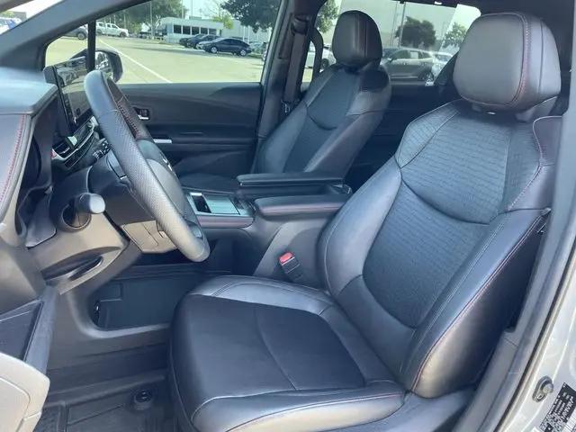 2025 Toyota Sienna XSE