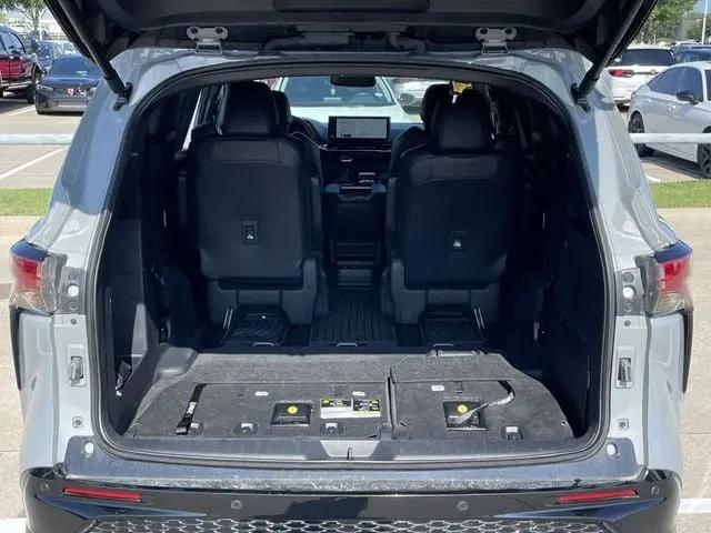 2025 Toyota Sienna XSE