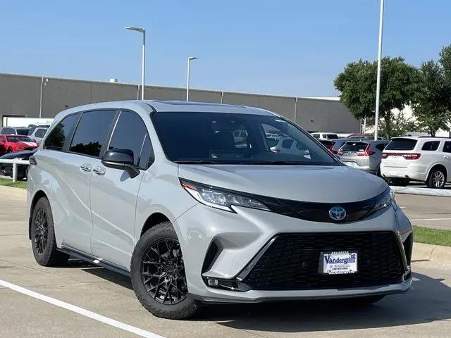 2025 Toyota Sienna XSE