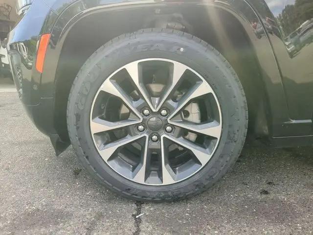 2023 Jeep Grand Cherokee Overland 4x4