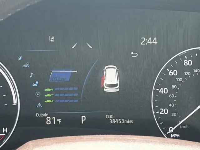 2024 Toyota Sienna Platinum