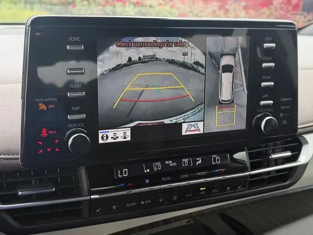 2024 Toyota Sienna Platinum