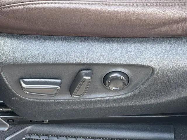 2024 Toyota Sienna Platinum