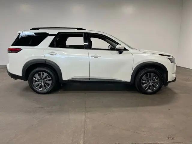 2024 Nissan Pathfinder SV FWD