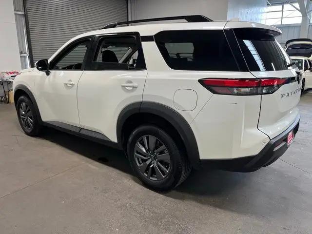 2024 Nissan Pathfinder SV FWD