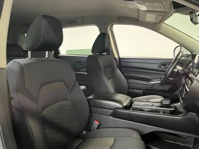 2024 Nissan Pathfinder SV FWD