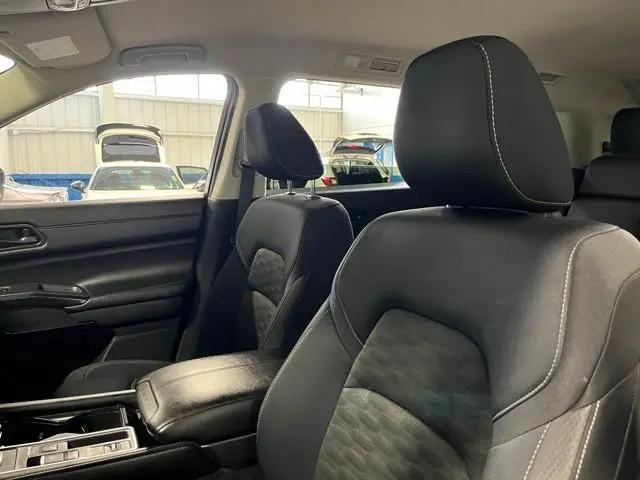 2024 Nissan Pathfinder SV FWD