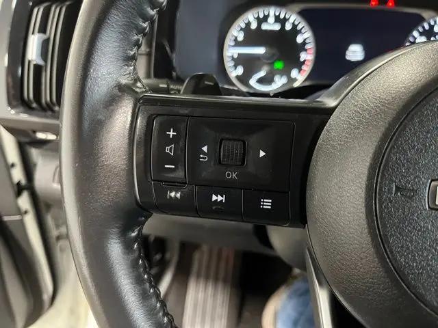 2024 Nissan Pathfinder SV FWD