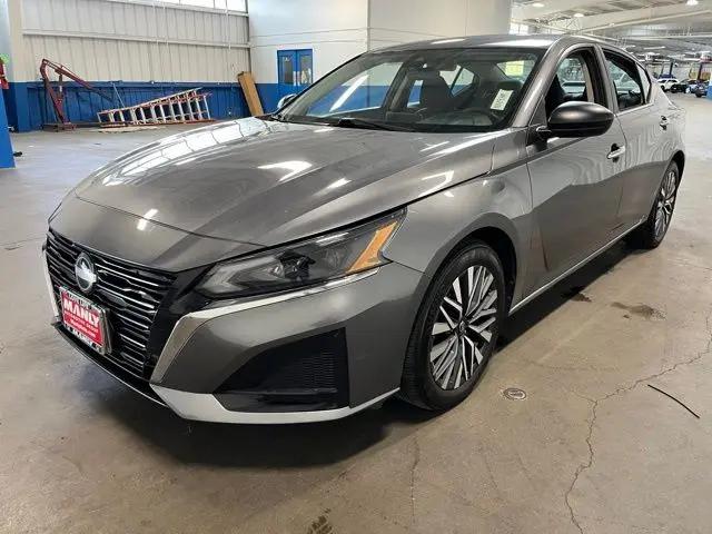2024 Nissan Altima SV FWD