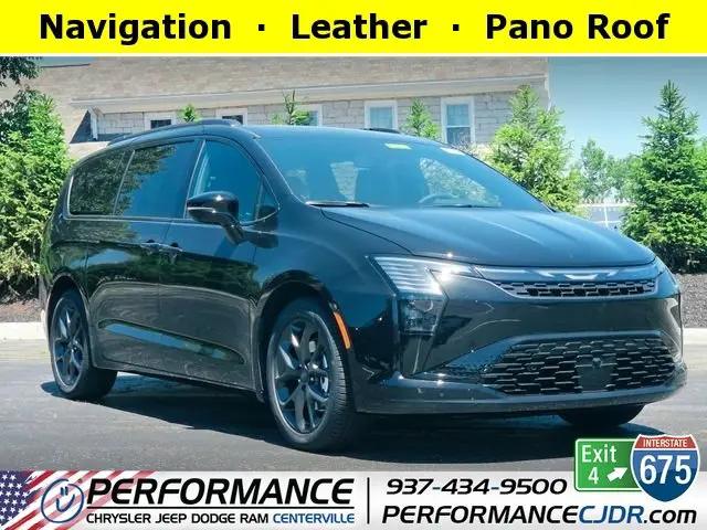 2027 Chrysler Pacifica Limited for sale in Centerville, OH