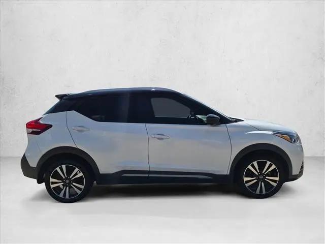 2020 Nissan Kicks SR Xtronic CVT