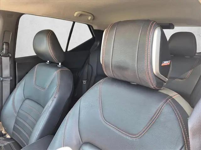 2020 Nissan Kicks SR Xtronic CVT