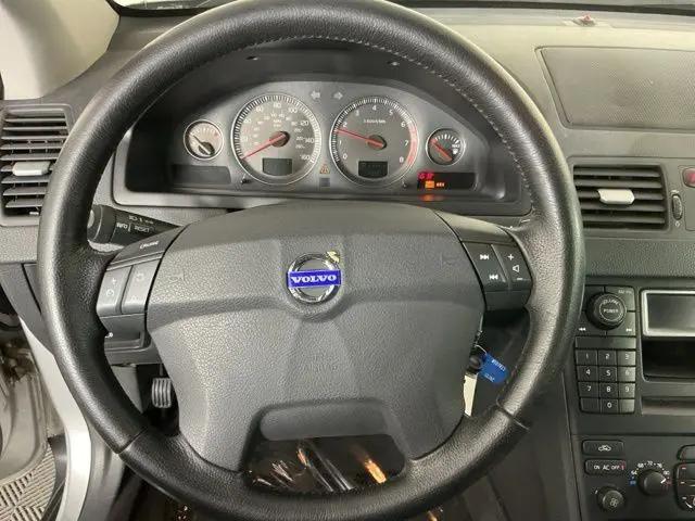 2005 Volvo XC90 2.5T AWD