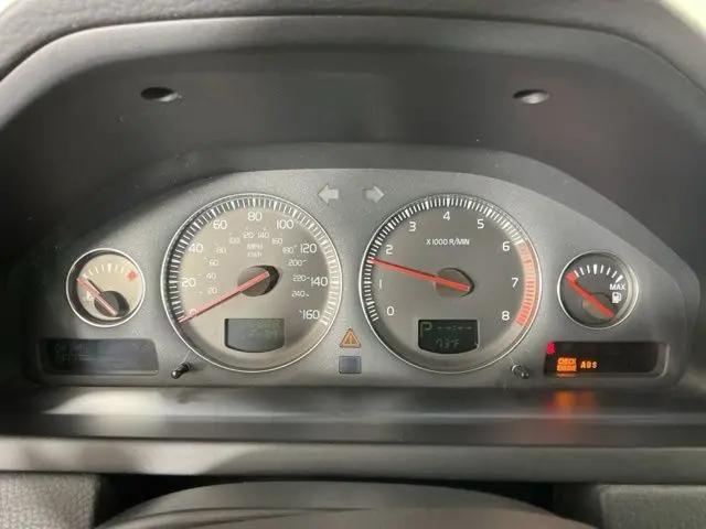 2005 Volvo XC90 2.5T AWD