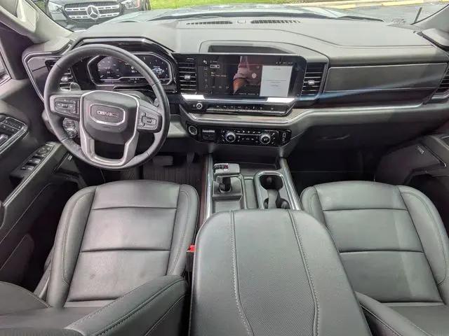 2024 GMC Sierra 1500 4WD Crew Cab Short Box SLT