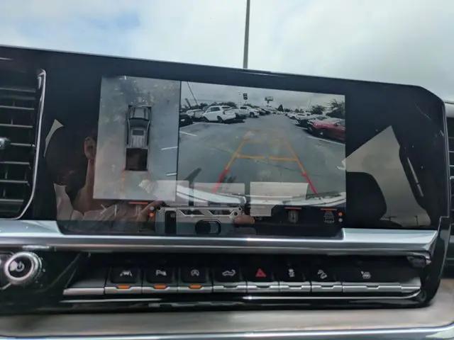 2024 GMC Sierra 1500 4WD Crew Cab Short Box SLT
