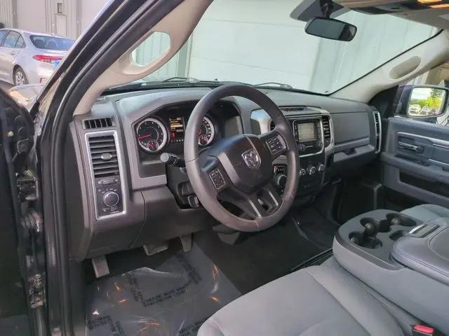 2019 Ram 1500 Classic SLT Crew Cab 4x4 6'4" Box