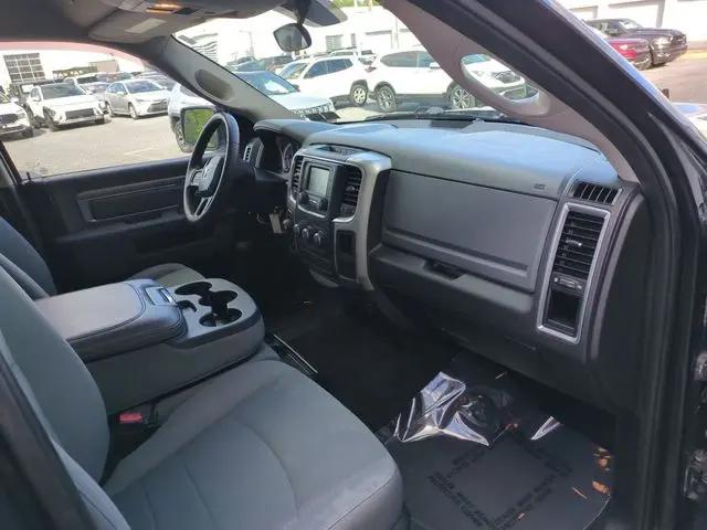 2019 Ram 1500 Classic SLT Crew Cab 4x4 6'4" Box