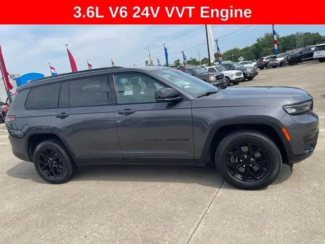 2024 Jeep Grand Cherokee L Altitude 4x4 for sale in Zanesville, OH