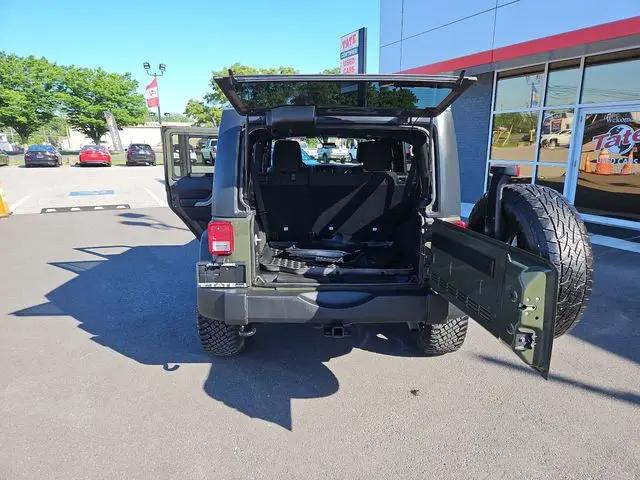 2015 Jeep Wrangler Unlimited Sport