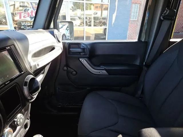2015 Jeep Wrangler Unlimited Sport
