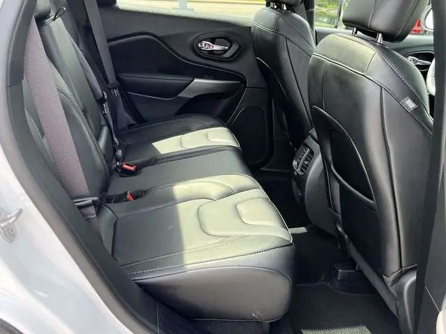 2022 Jeep Cherokee Latitude Lux 4x4