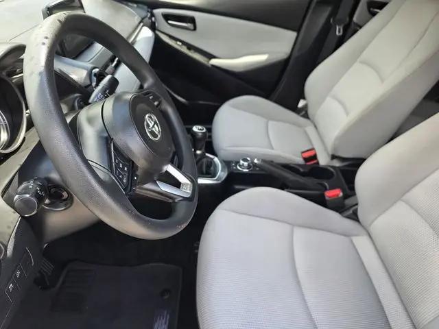 2019 Toyota Yaris LE