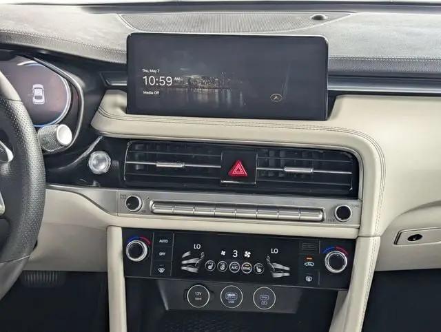 2025 Genesis G70 2.5T AWD