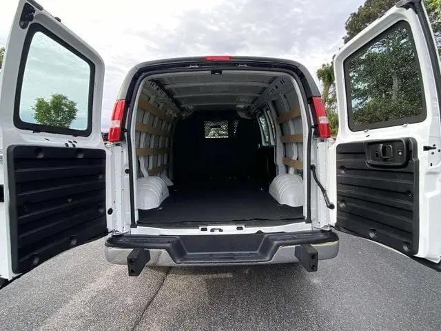 2025 GMC Savana Cargo RWD 2500 Regular Wheelbase Work Van