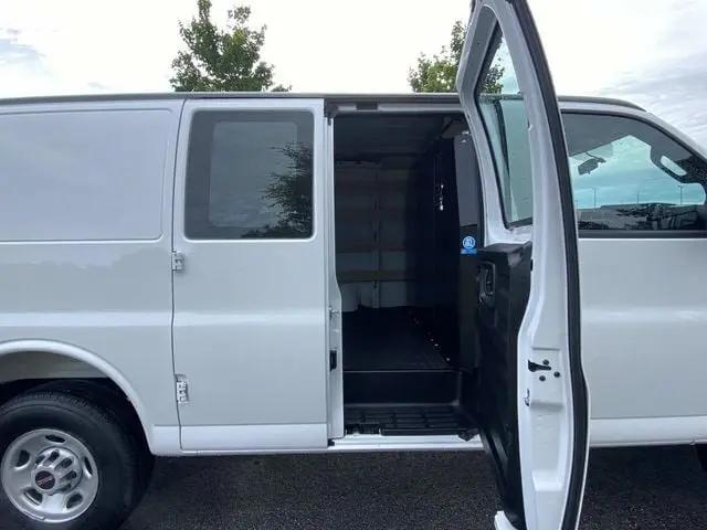 2025 GMC Savana Cargo RWD 2500 Regular Wheelbase Work Van