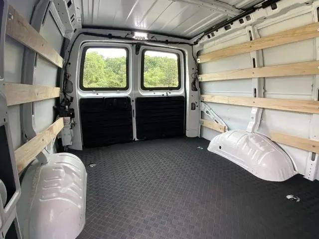 2025 GMC Savana Cargo RWD 2500 Regular Wheelbase Work Van