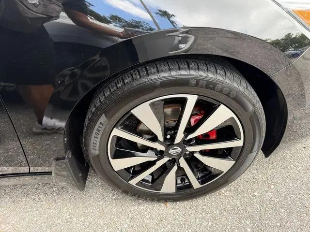 2022 Nissan Sentra SV Xtronic CVT