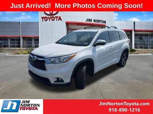 2016 Toyota Highlander XLE V6