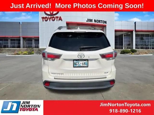 2016 Toyota Highlander XLE V6