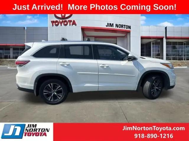 2016 Toyota Highlander XLE V6