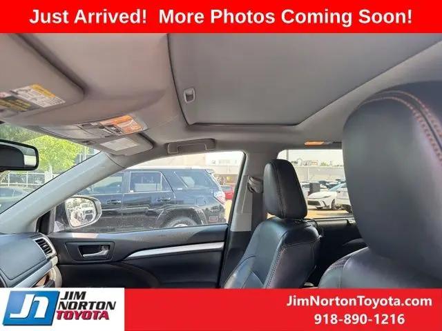 2016 Toyota Highlander XLE V6