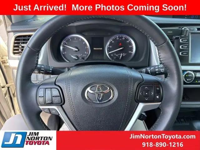 2016 Toyota Highlander XLE V6