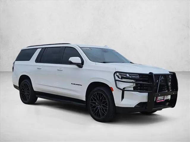 2022 Chevrolet Suburban 4WD RST