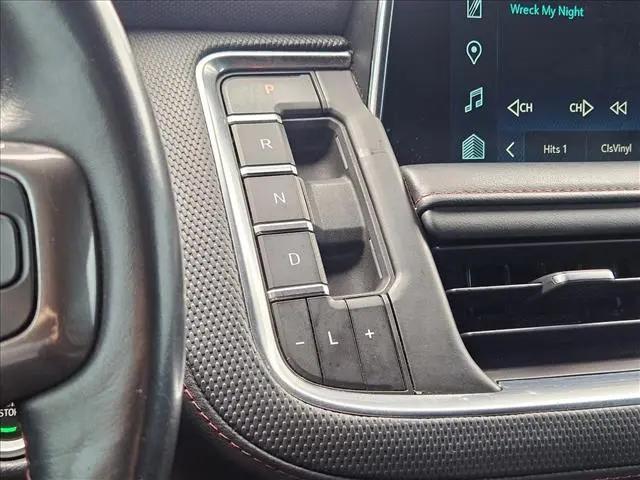 2022 Chevrolet Suburban 4WD RST