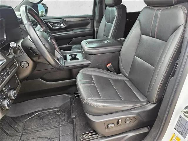 2022 Chevrolet Suburban 4WD RST