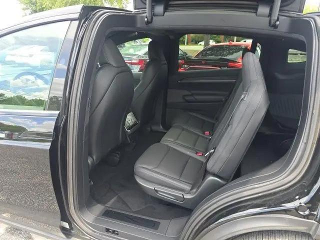 2024 Tesla Model X Long Range