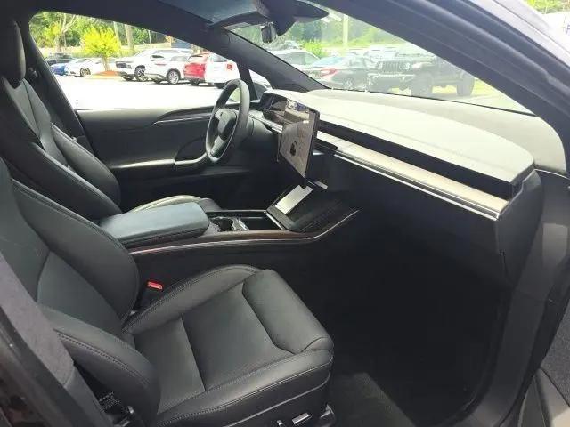2024 Tesla Model X Long Range
