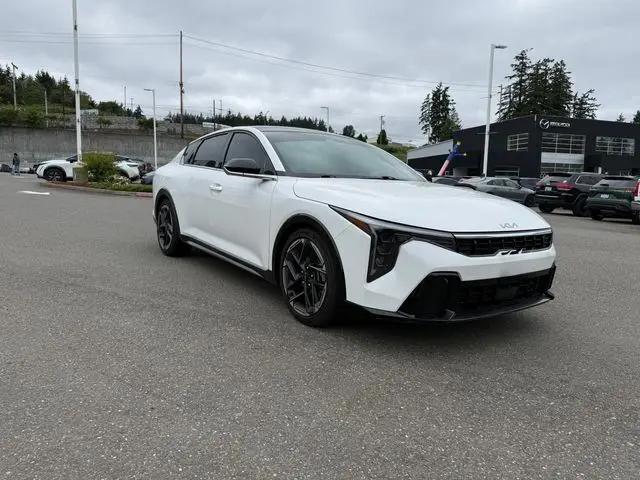 2025 Kia K4 GT-Line