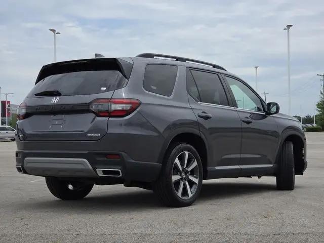 2024 Honda Pilot Touring