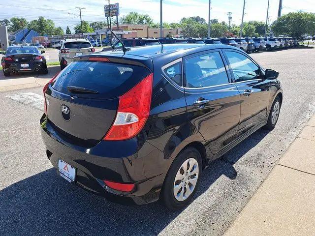 2017 Hyundai Accent SE