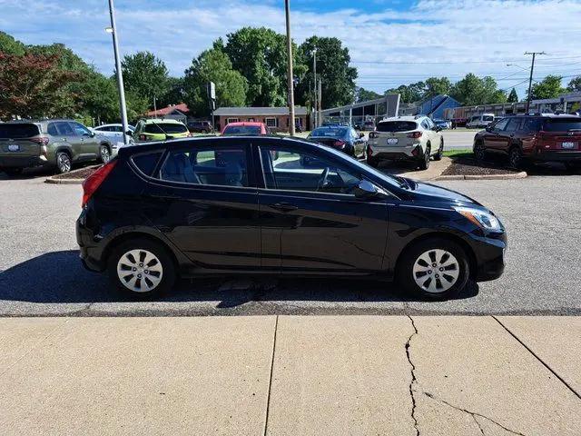 2017 Hyundai Accent SE