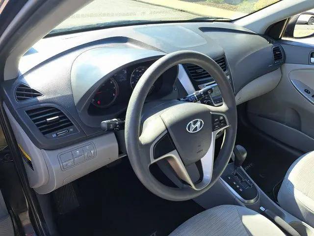 2017 Hyundai Accent SE