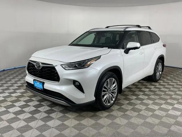 2023 Toyota Highlander Platinum for sale in Bremerton, WA