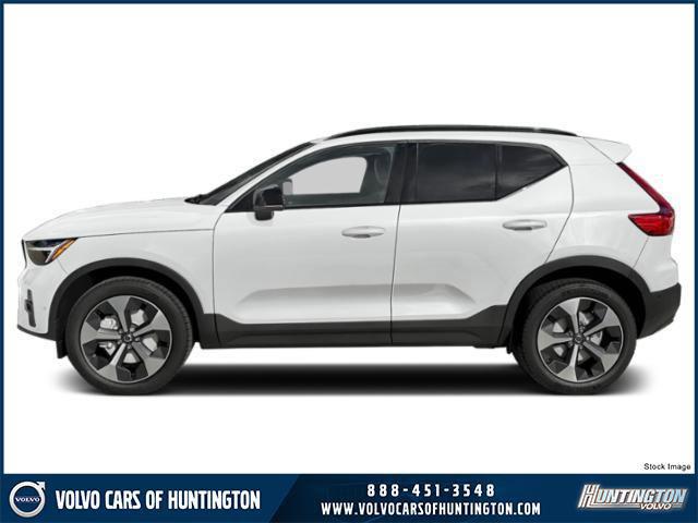 2026 Volvo XC40 Plus, B5 AWD Gas (mild hybrid), Dark