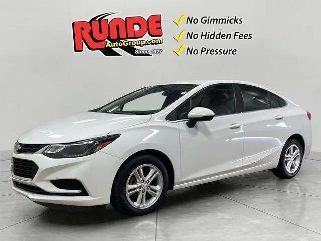2017 Chevrolet Cruze LT Auto for sale in East Dubuque, IL